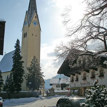 Konukevi Gasthof Schlosswirt