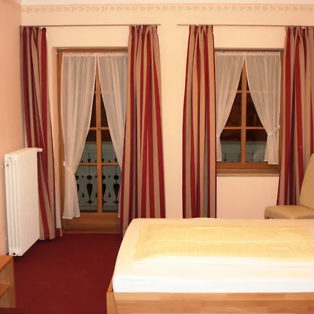 Gasthof Schlosswirt Konukevi